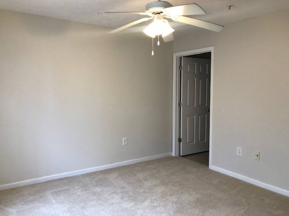 Condo for rent at 1385 S Donahue Dr, Auburn, AL 36830