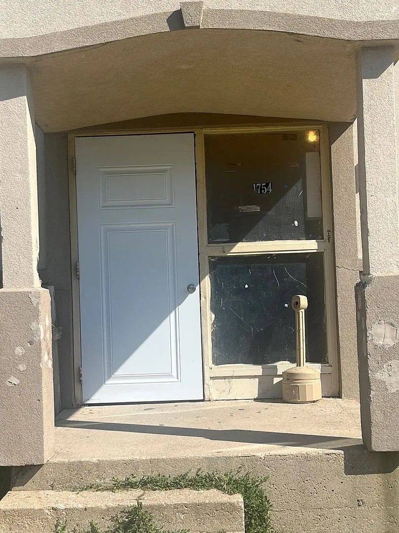 Apartment for rent at 1750 N Minneapolis St, Wichita, KS 67214