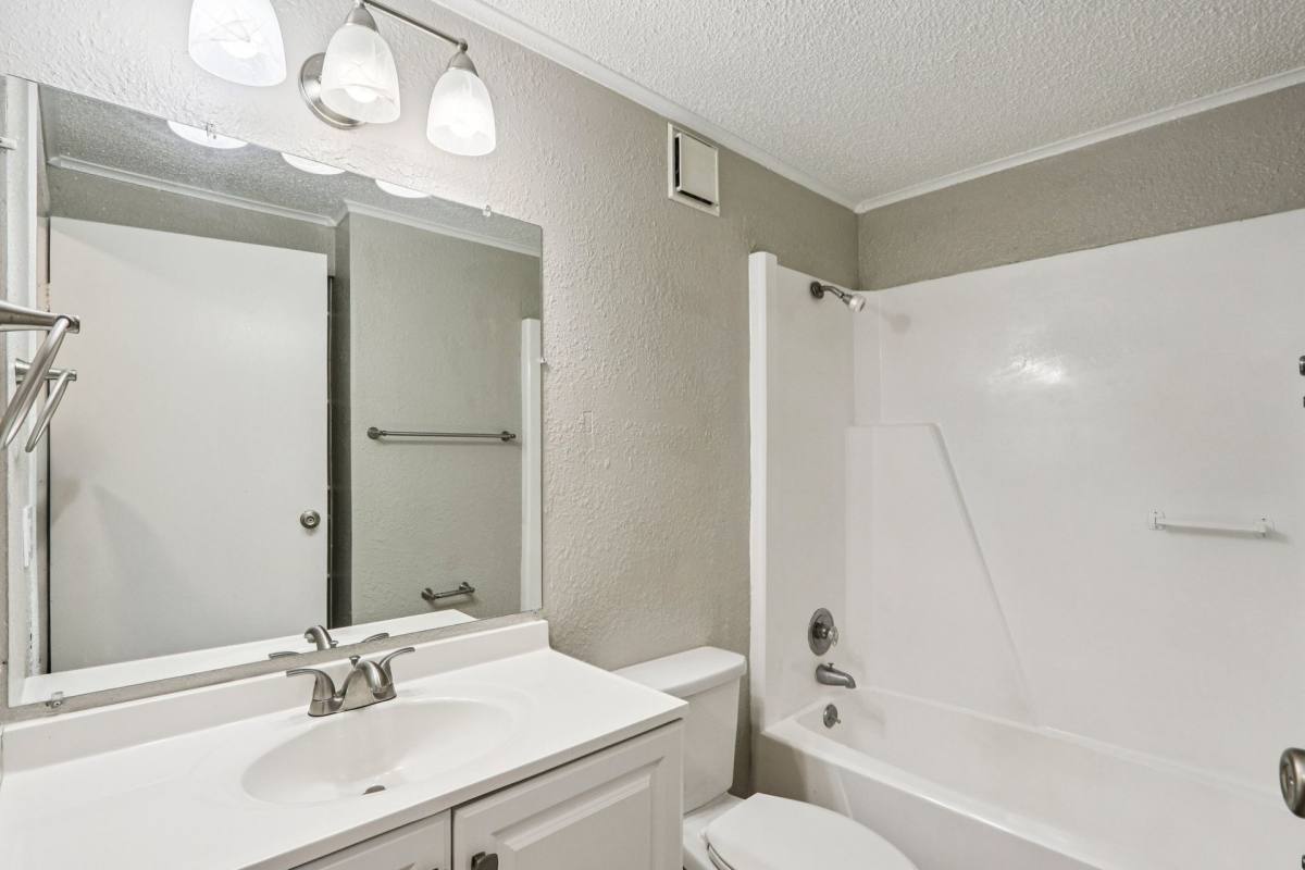 Apartment for rent at 6090 Terry Rd, Jacksonville, FL 32216