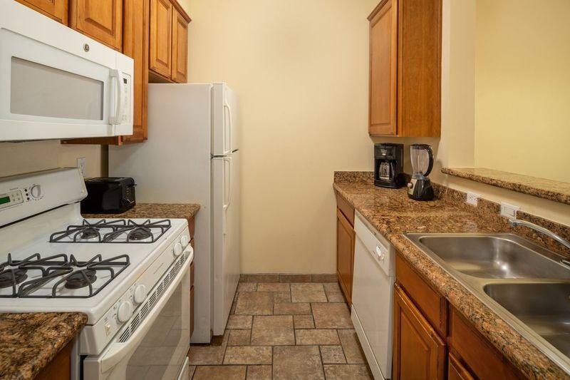 Apartment for rent at 5625 W Tropicana Ave, Las Vegas, NV 89103
