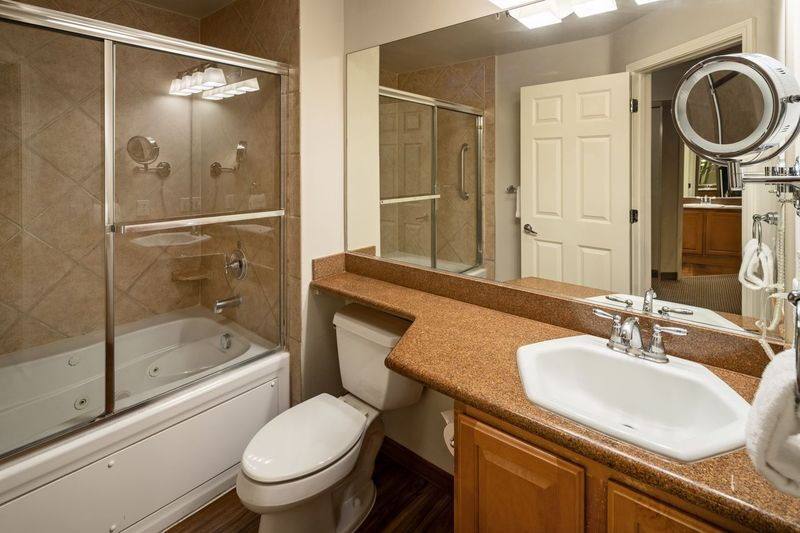 Apartment for rent at 5625 W Tropicana Ave, Las Vegas, NV 89103