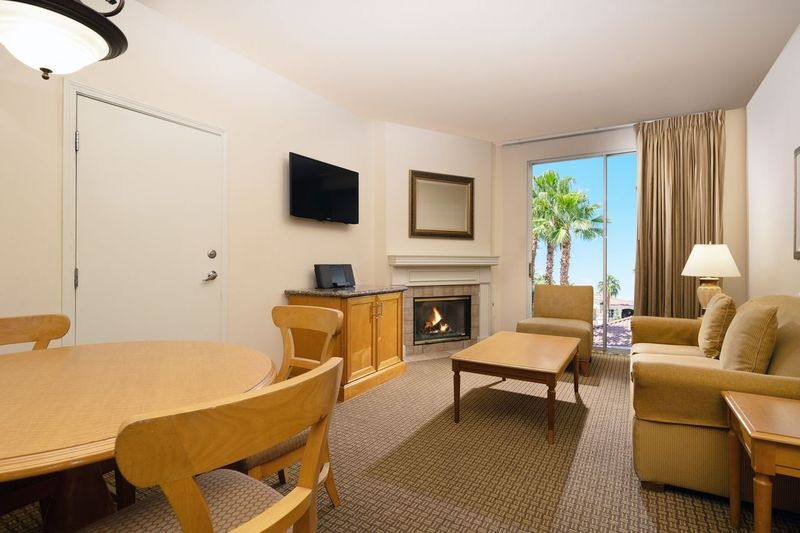 Apartment for rent at 5625 W Tropicana Ave, Las Vegas, NV 89103