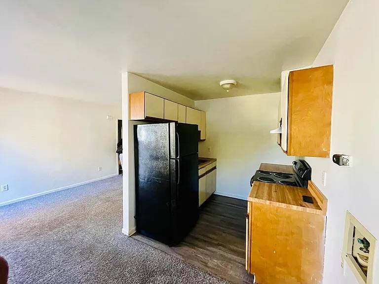Apartment for rent at 548 Ashlawn Dr, Norfolk, VA 23505