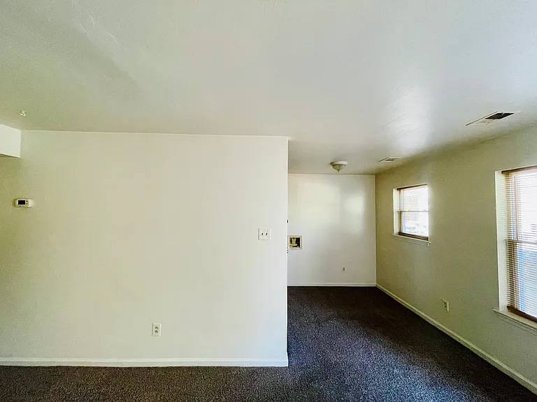 Apartment for rent at 548 Ashlawn Dr, Norfolk, VA 23505