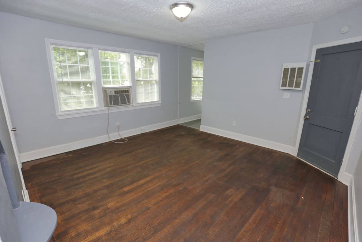 Apartment for rent at 1130 Christine Ave, Anniston, AL 36207