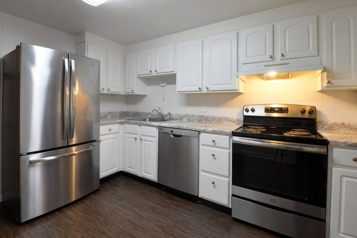 Apartment for rent at 8701 Delmar Blvd, Saint Louis, MO 63124