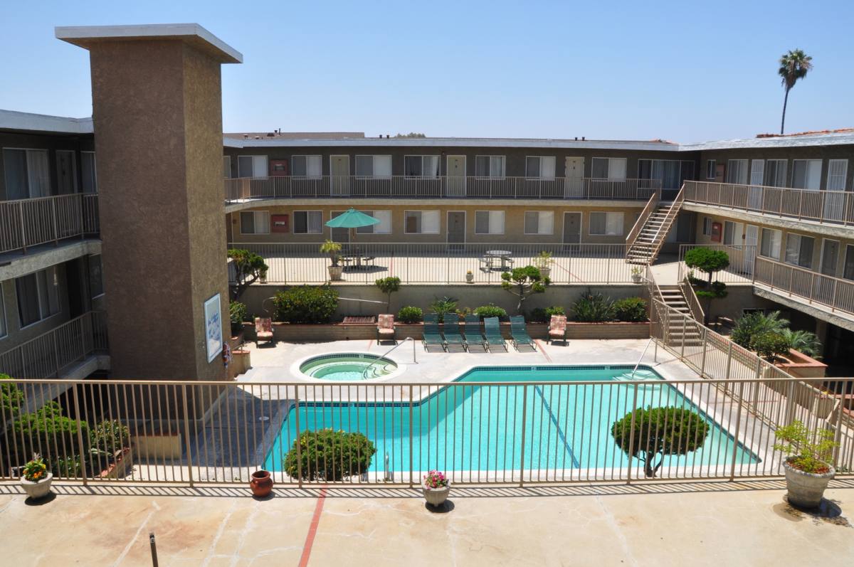 Apartment for rent at 13750 Lemoli Ave, Hawthorne, CA 90250