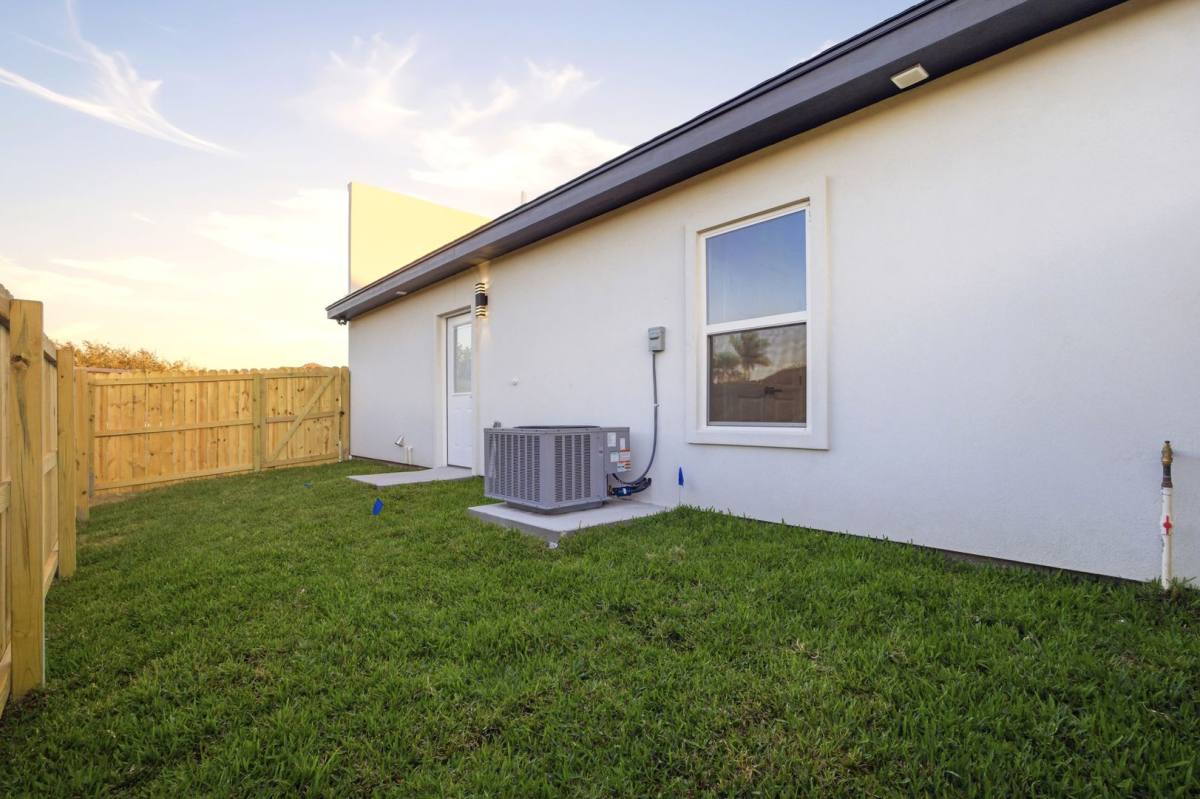 Apartment for rent at 1600 Clinton St, Harlingen, TX 78550
