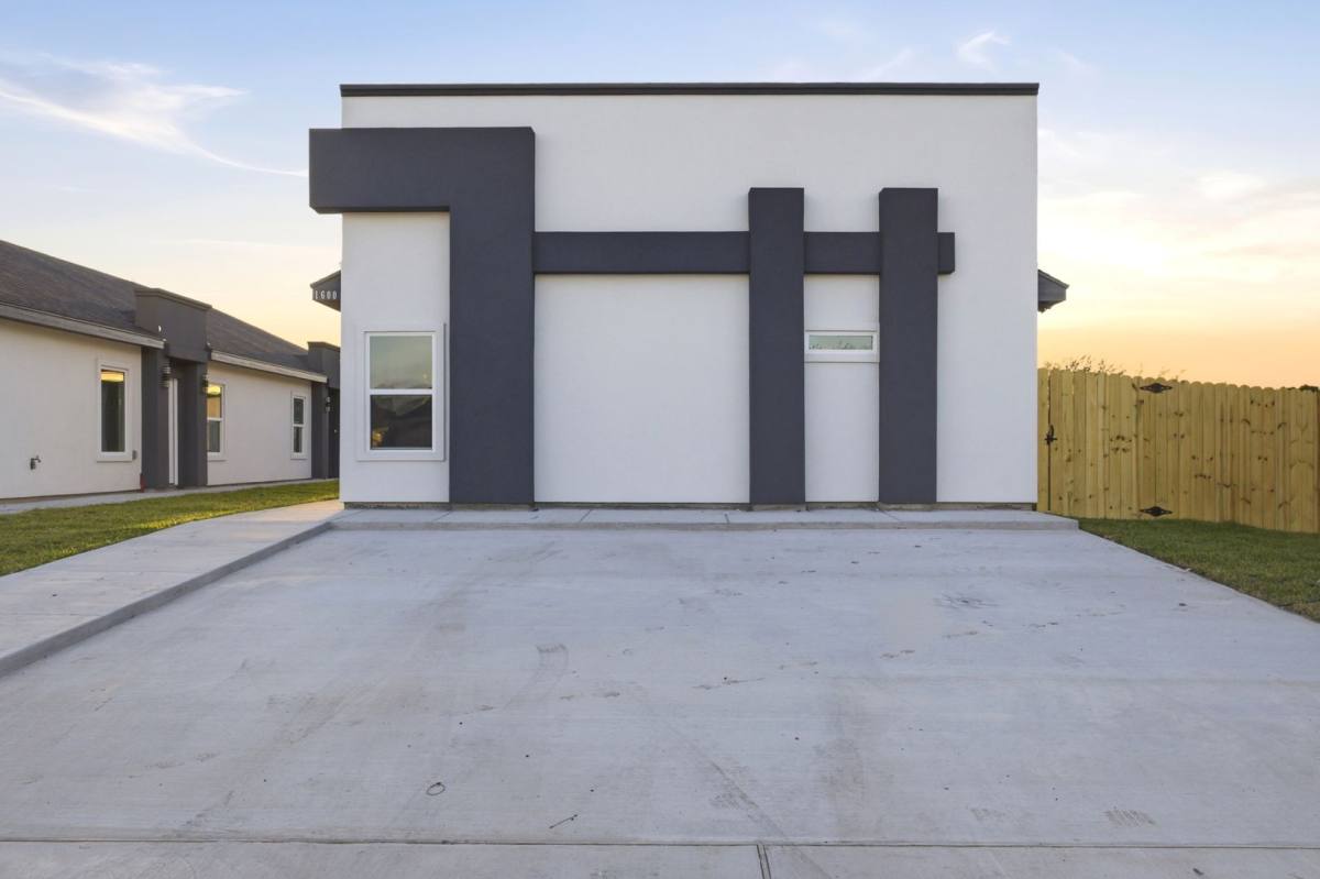 Apartment for rent at 1600 Clinton St, Harlingen, TX 78550