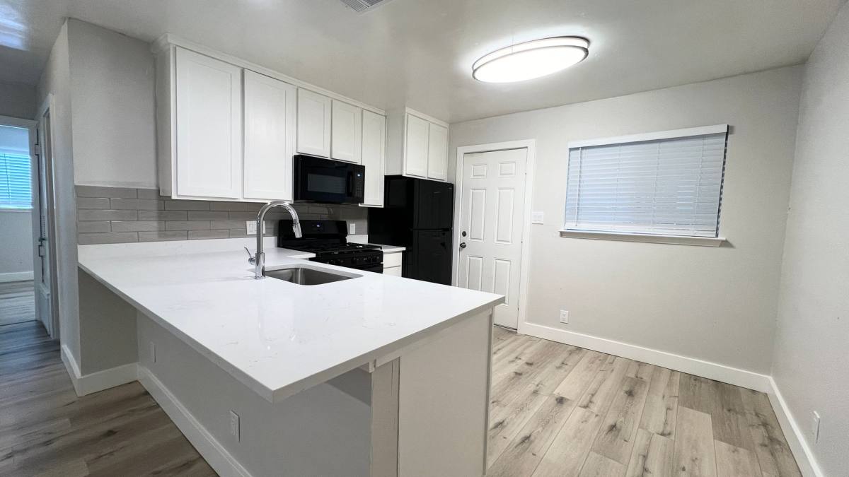Townhouse for rent at 11103 Renel Dr, Austin, TX 78758