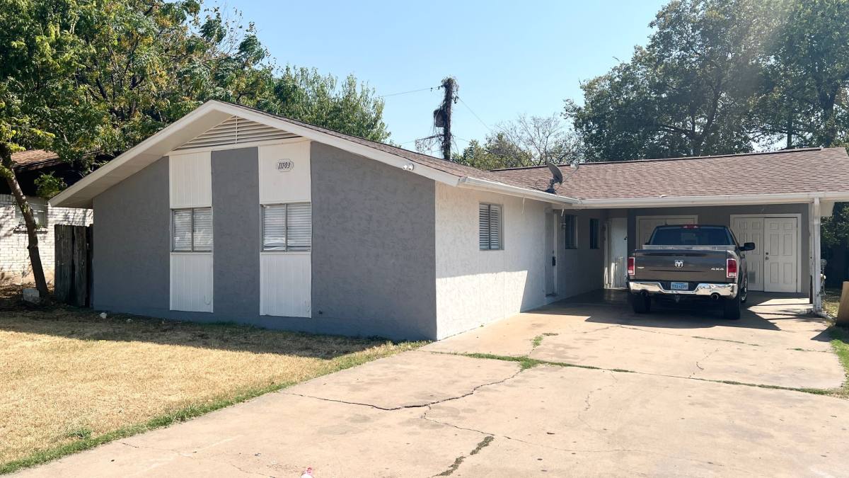 Townhouse for rent at 11103 Renel Dr, Austin, TX 78758