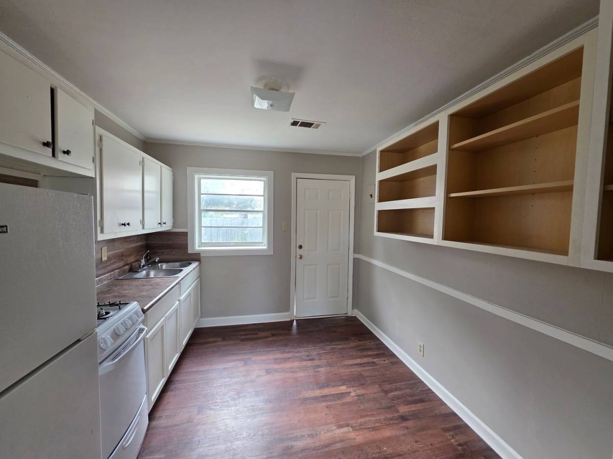 Apartment for rent at 339 Ross Ave, West Memphis, AR 72301