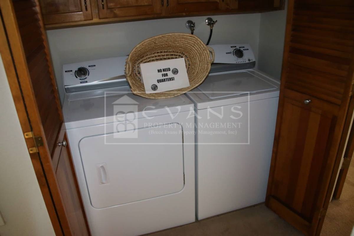 Apartment for rent at 4401 W Goshen Ave Vmv, Visalia, CA 93291