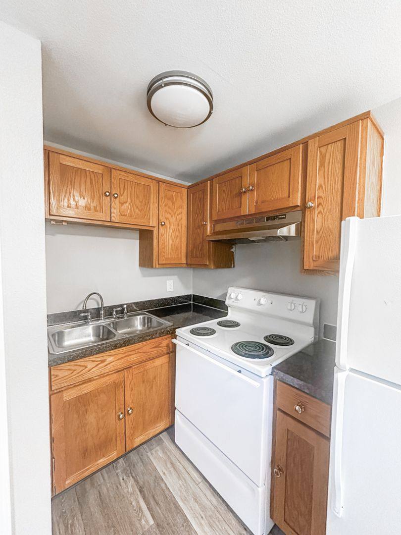Apartment for rent at 2436-2474 Lee St SE, Salem, OR 97301