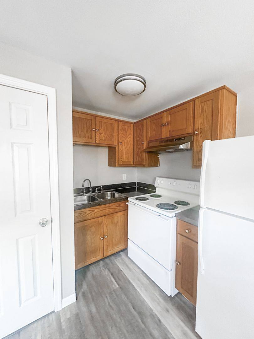 Apartment for rent at 2436-2474 Lee St SE, Salem, OR 97301