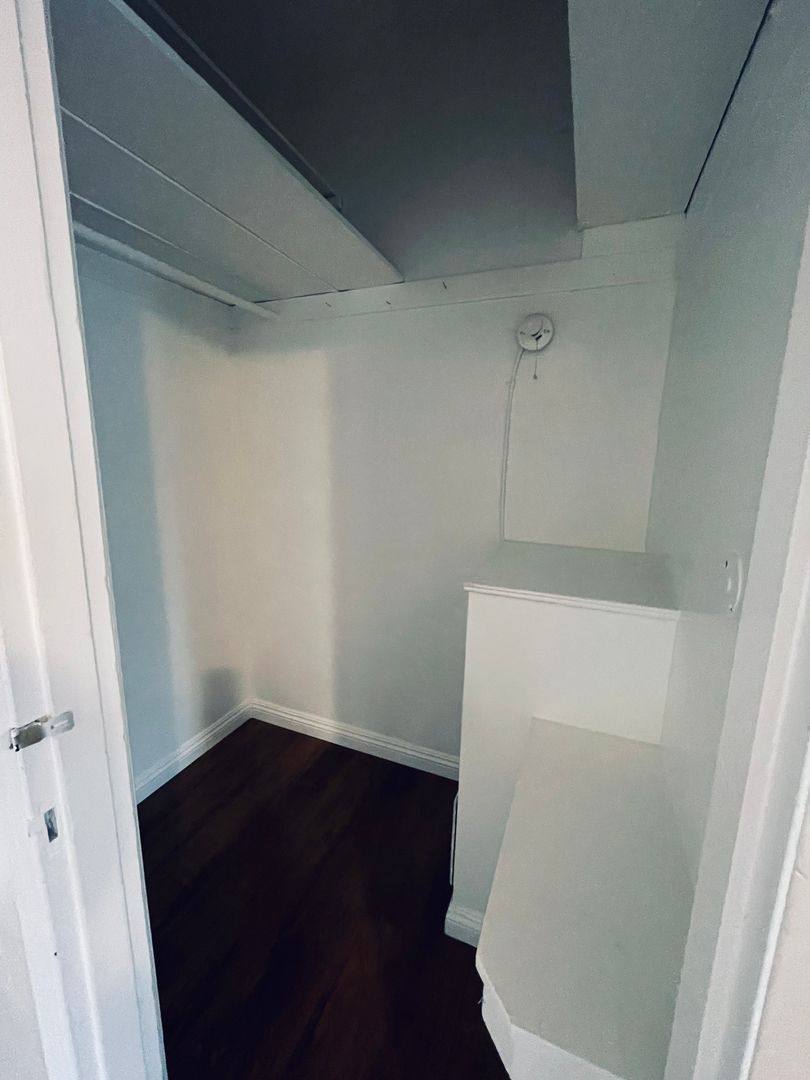 Apartment for rent at 601 E Harvard St, Glendale, CA 91205