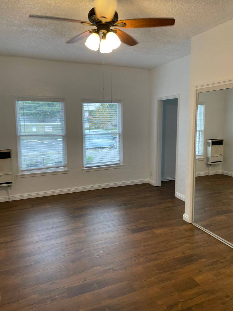Apartment for rent at 601 E Harvard St, Glendale, CA 91205