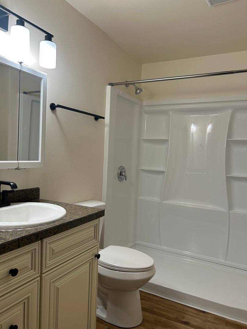 Apartment for rent at 66 SW 3rd St, Madras, OR 97741