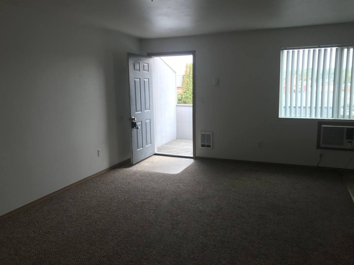 Apartment for rent at 66 SW 3rd St, Madras, OR 97741