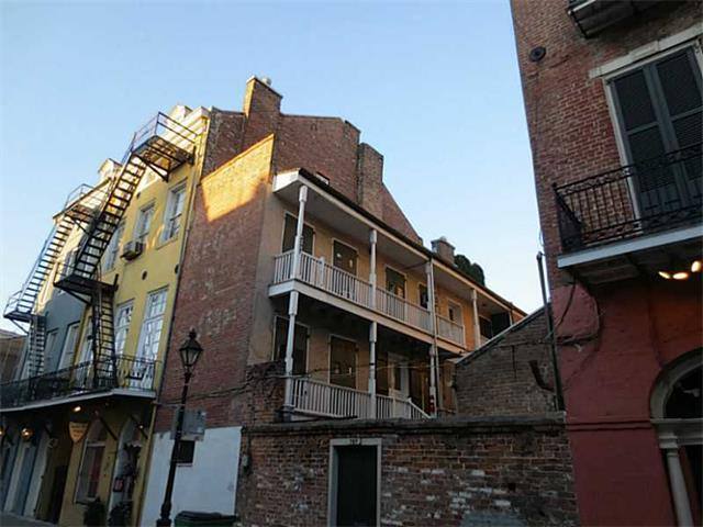 Apartment for rent at 707 Toulouse St, New Orleans, LA 70130