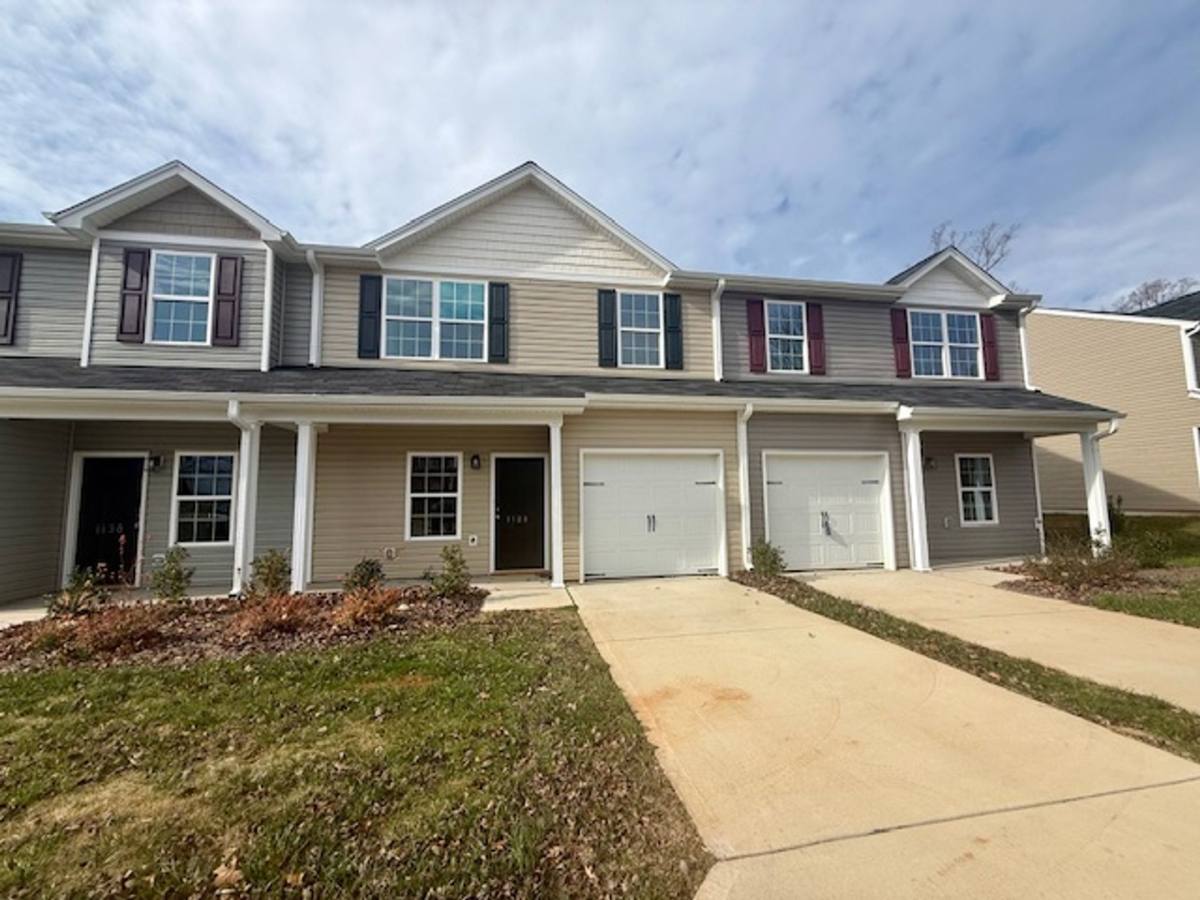 Townhouse for rent at 1128 Brooksridge Way, Whitsett, NC 27377