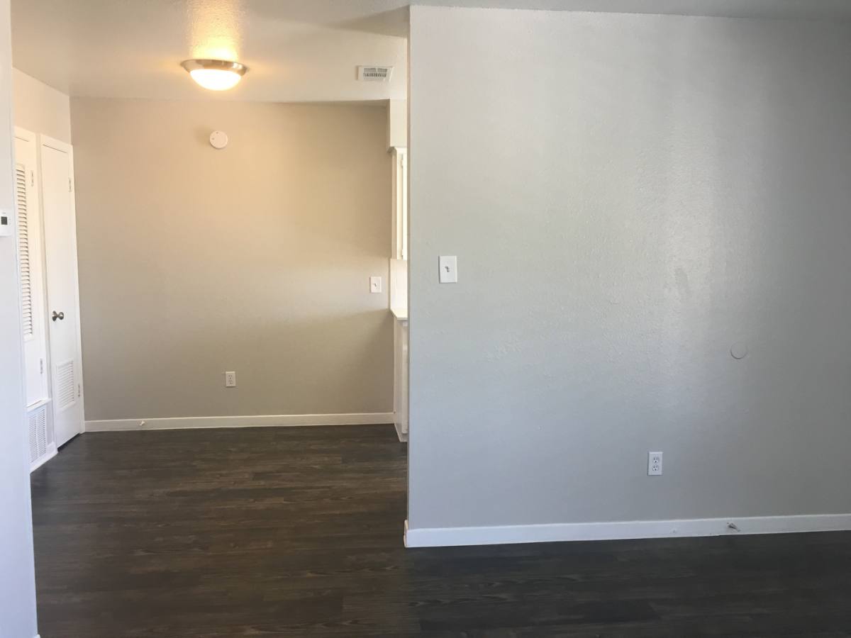 Apartment for rent at 5607 Sunshine Dr, Austin, TX 78756