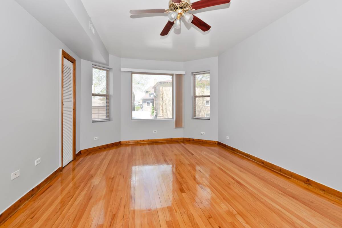 Apartment for rent at 6000-04 S Troy St, Chicago, IL 60629