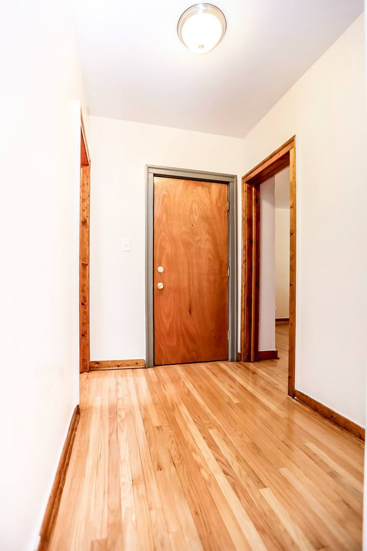 Apartment for rent at 6000-04 S Troy St, Chicago, IL 60629