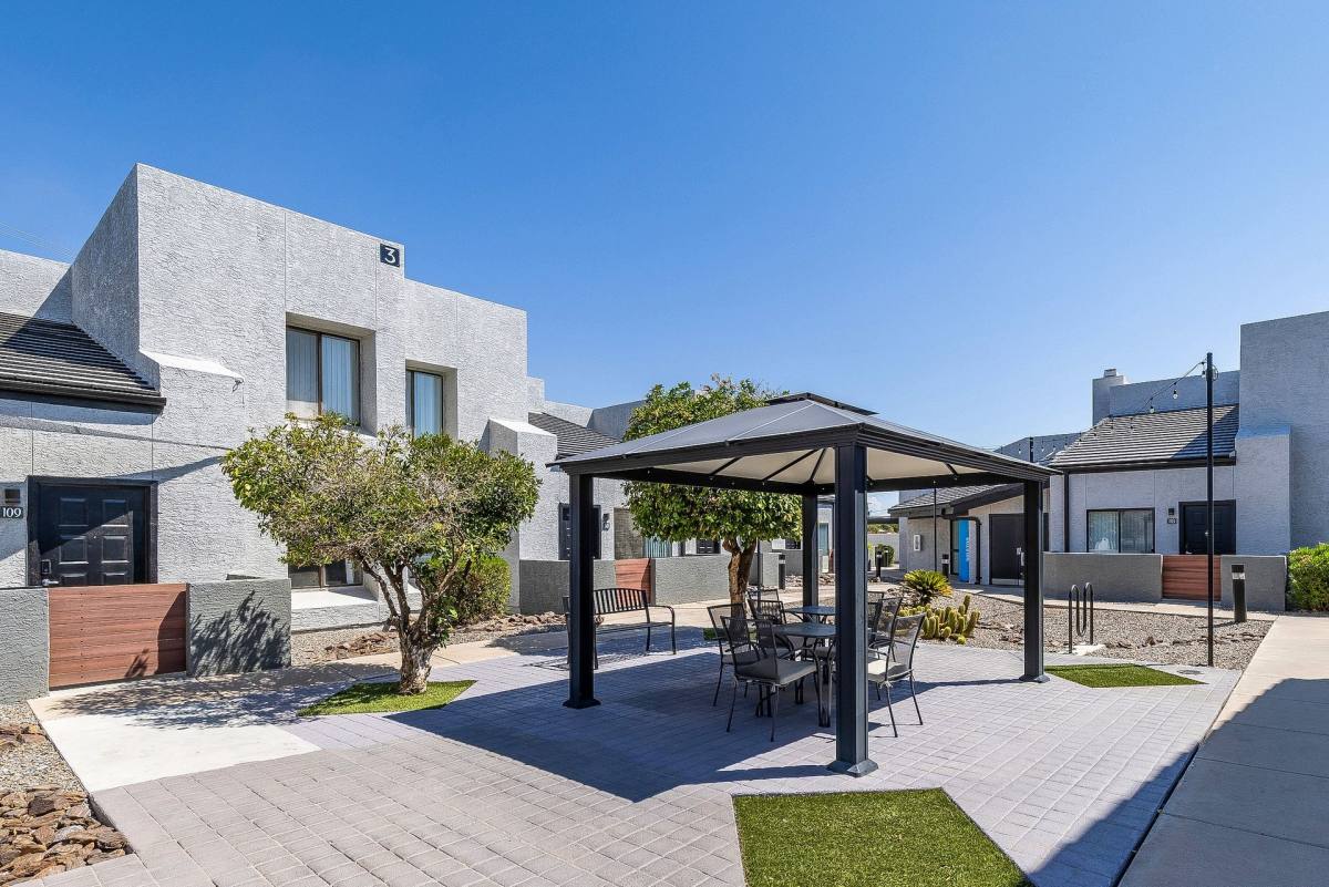 Townhouse for rent at 2525 S McClintock, Tempe, AZ 85282