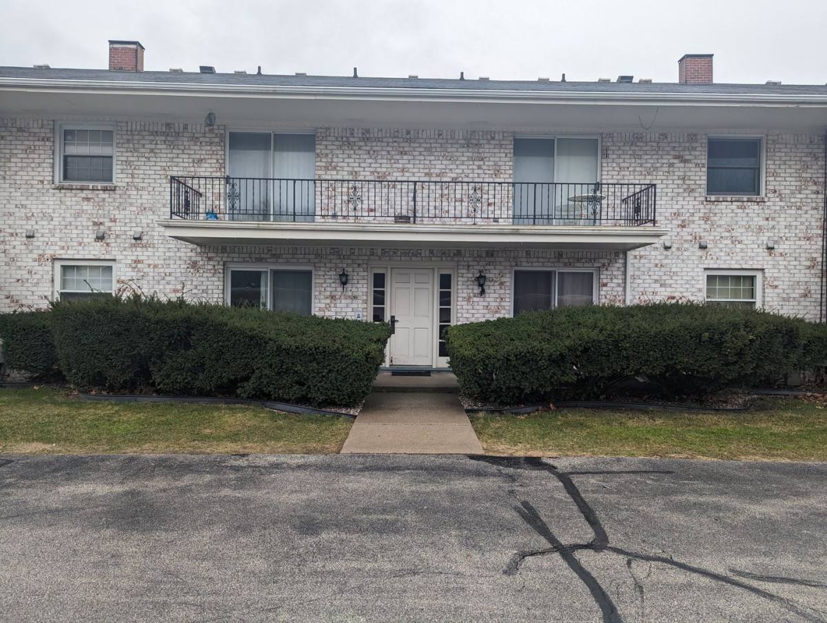 Apartment for rent at 5526 Heatherdowns Blvd, Toledo, OH 43614