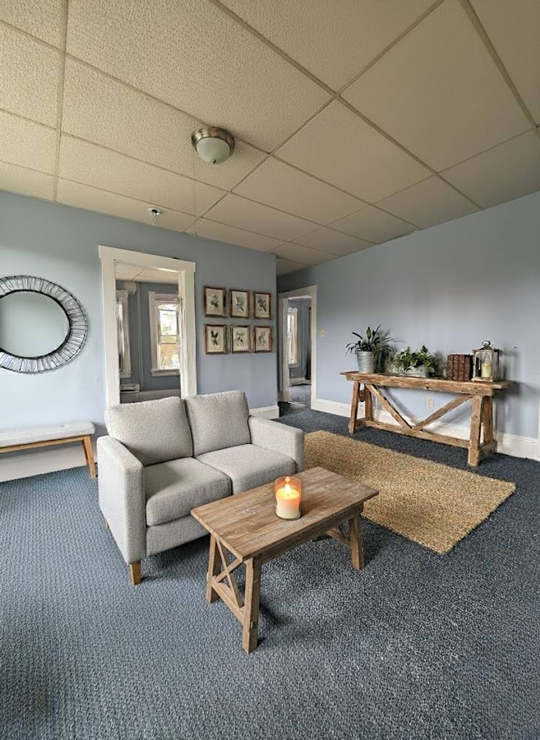 Apartment for rent at 5 Ellis Ave, Lowell, MA 01854