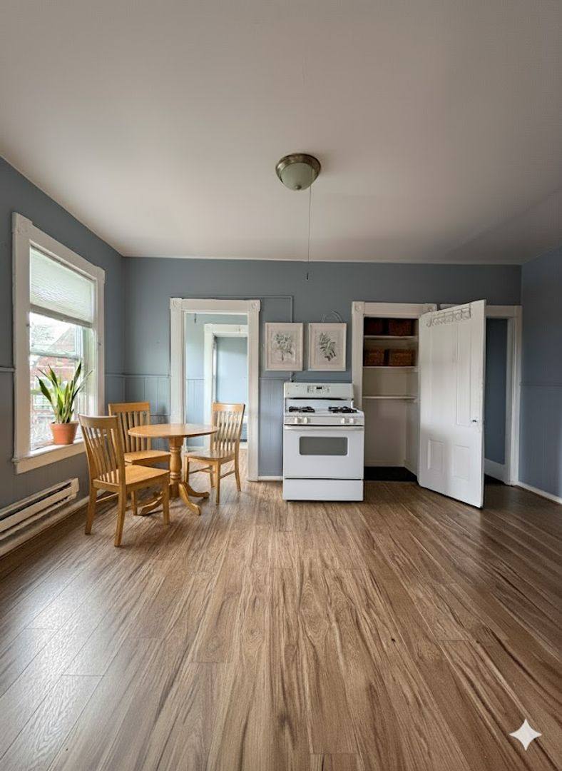 Apartment for rent at 5 Ellis Ave, Lowell, MA 01854