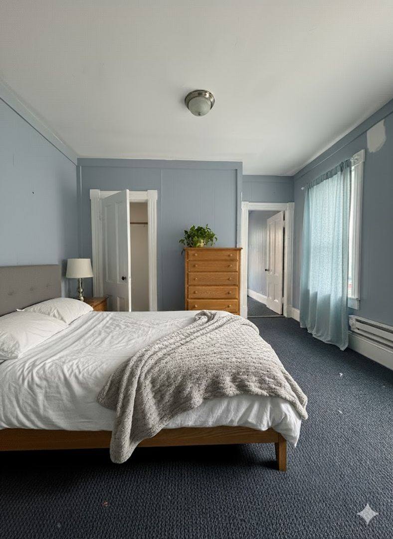 Apartment for rent at 5 Ellis Ave, Lowell, MA 01854