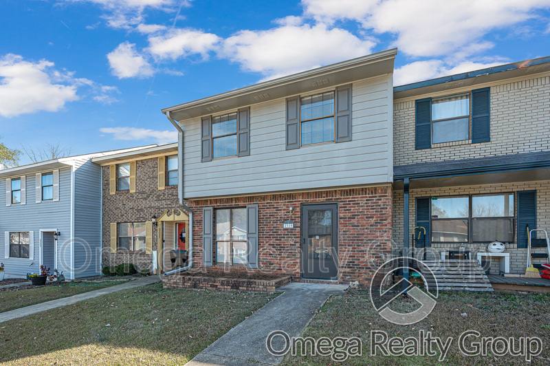Townhouse for rent at 2319 Cheshire Dr, Birmingham, AL 35235
