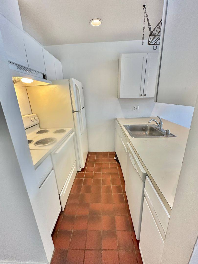 Apartment for rent at 2407 18th St NW, Washington, DC 20009