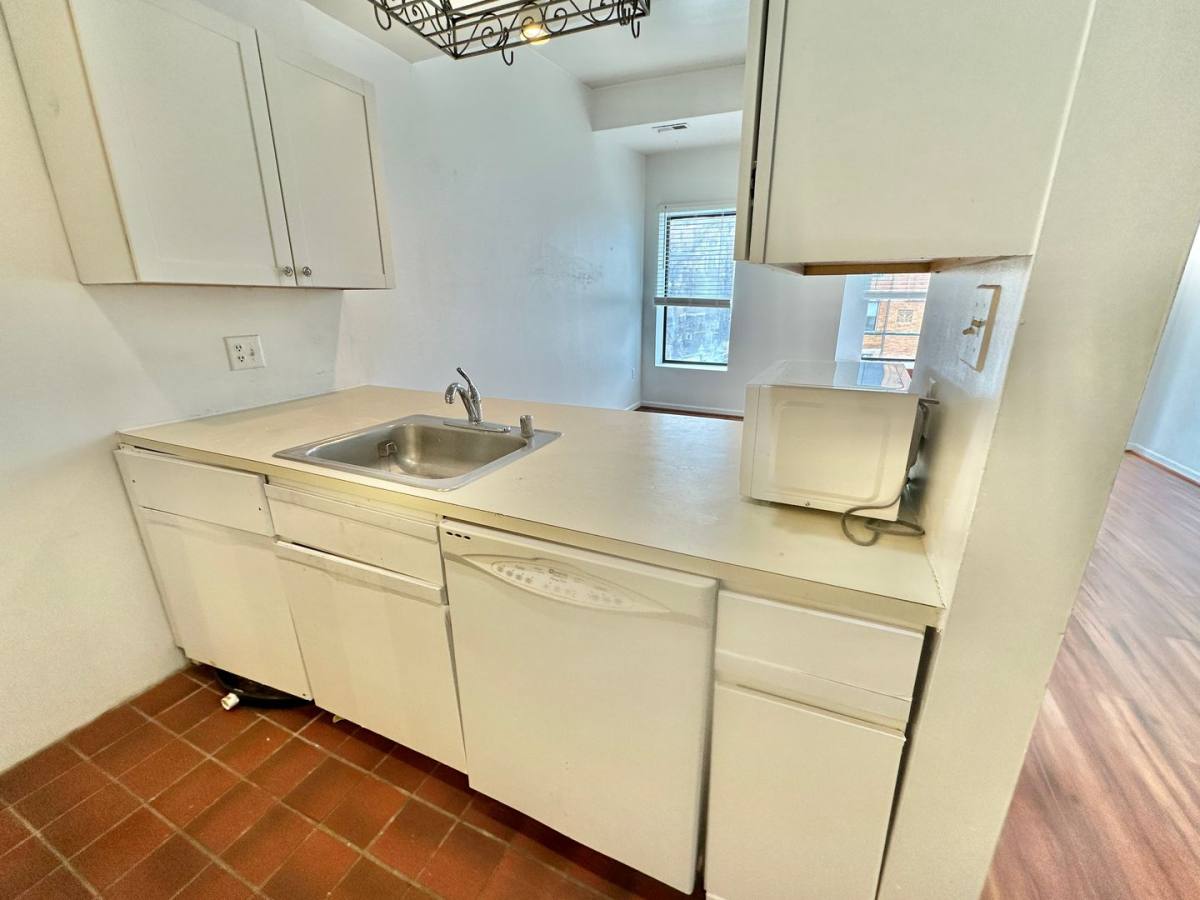 Apartment for rent at 2407 18th St NW, Washington, DC 20009