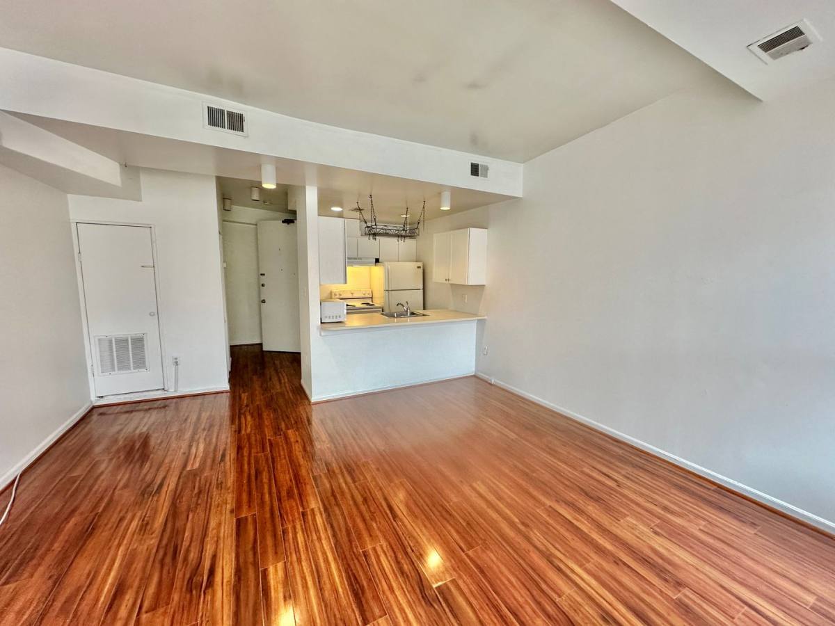 Apartment for rent at 2407 18th St NW, Washington, DC 20009