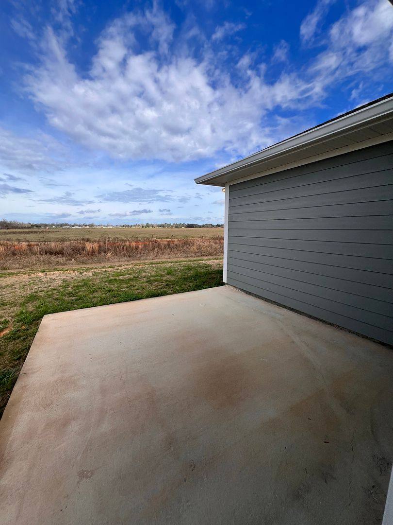House for rent at 21521 Tawny Loop, Robertsdale, AL 36567