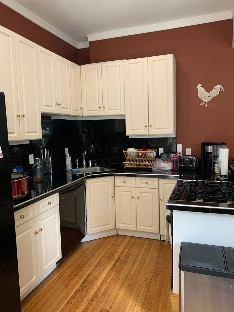 Apartment for rent at 508 Madison Ave, Albany, NY 12208