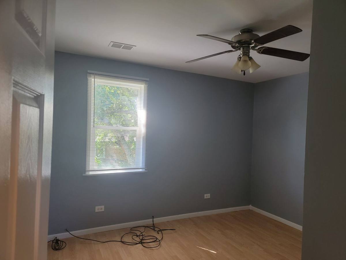 Townhouse for rent at 14802 Cooper Ave, Harvey, IL 60426