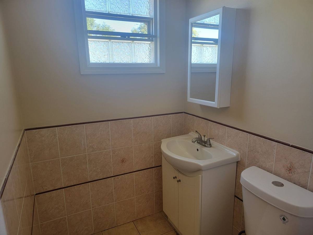 Townhouse for rent at 14802 Cooper Ave, Harvey, IL 60426