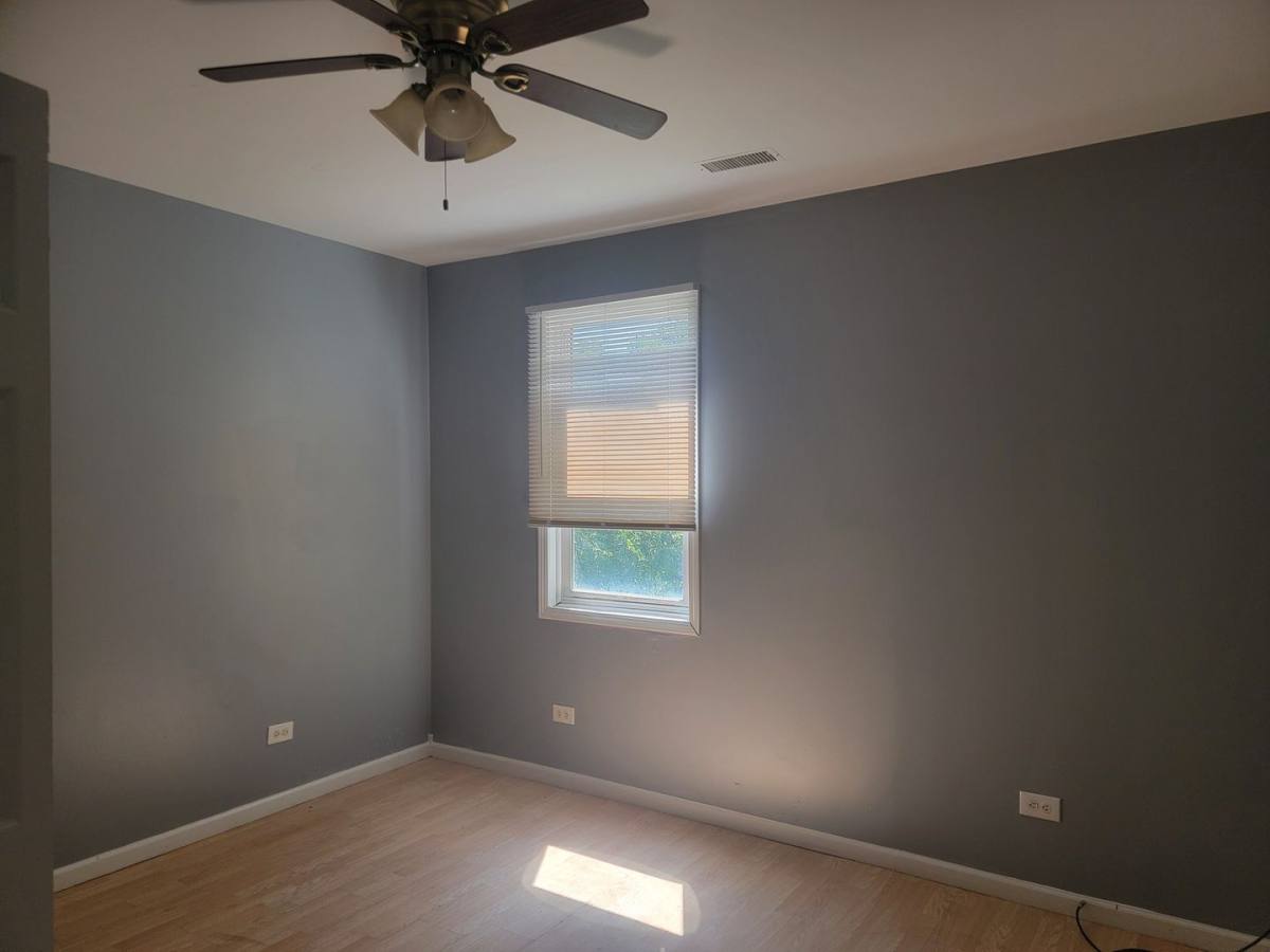 Townhouse for rent at 14802 Cooper Ave, Harvey, IL 60426
