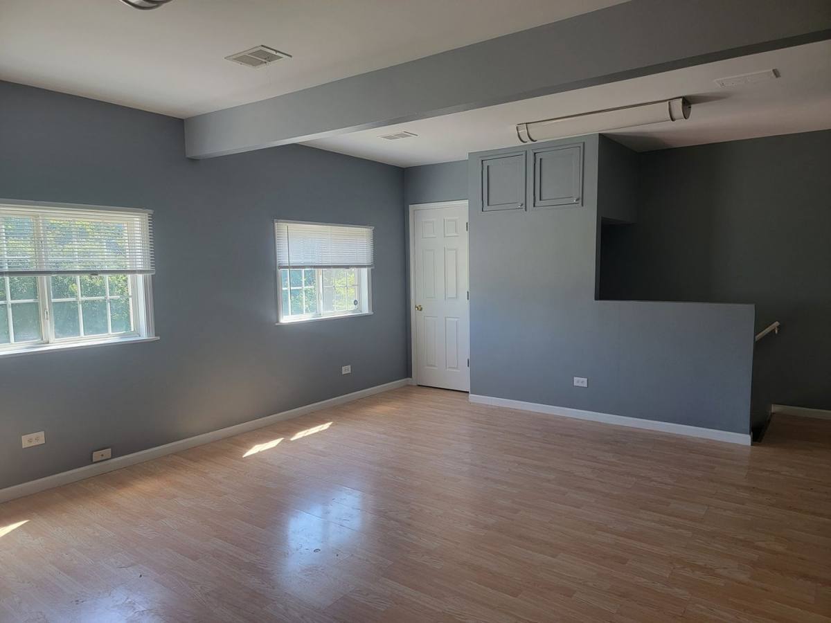 Townhouse for rent at 14802 Cooper Ave, Harvey, IL 60426