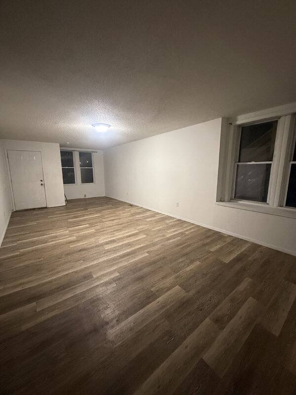 Apartment for rent at 1513 Des Moines St #3, Des Moines, IA 50316