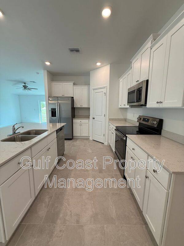 House for rent at 3850 Treasure Oak Way, Fort Myers, FL 33905