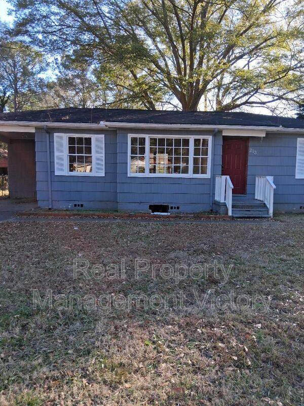 House for rent at 213 Rose Dr, Birmingham, AL 35215