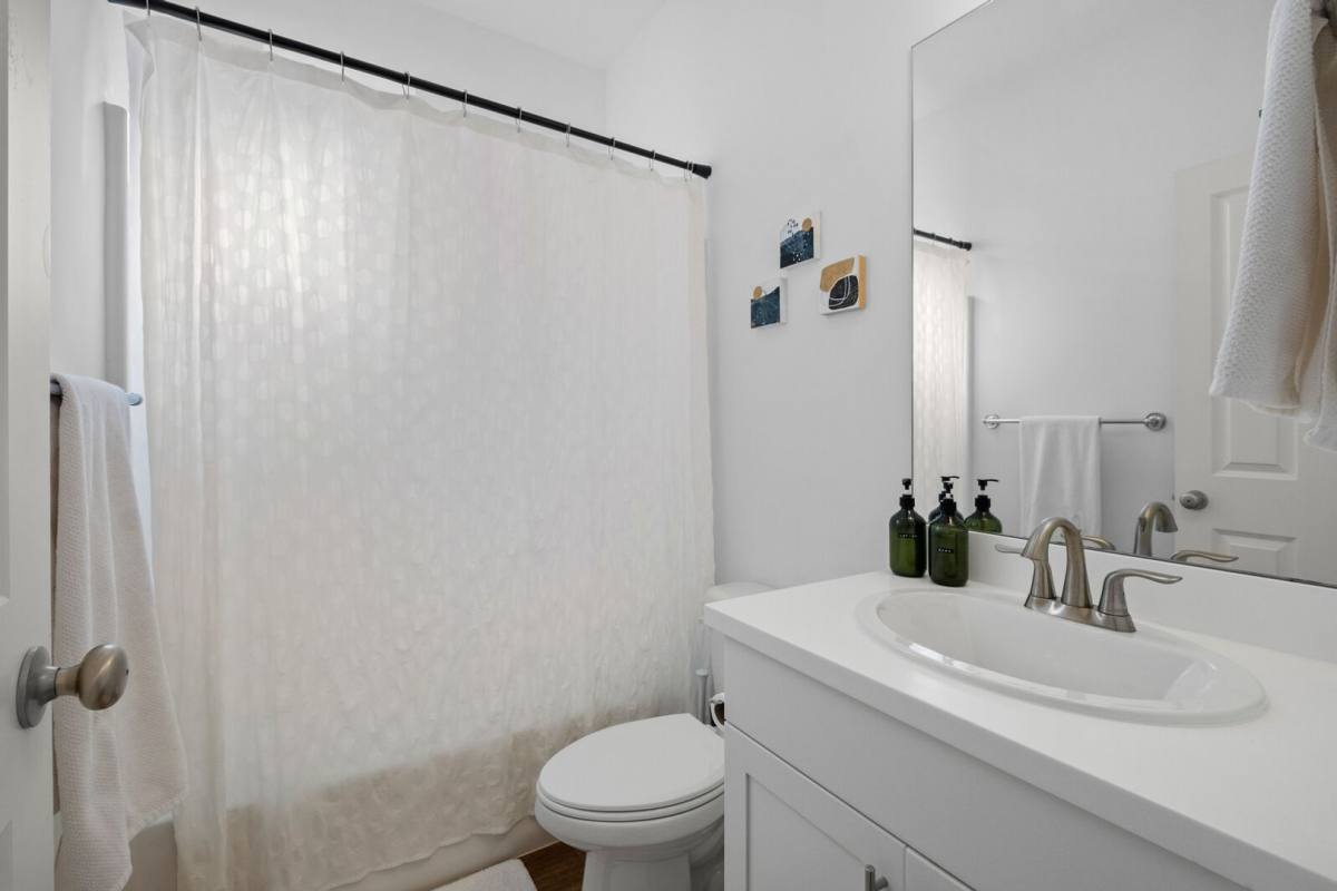 Apartment for rent at 495 W Prairie St, Fayetteville, AR 72701