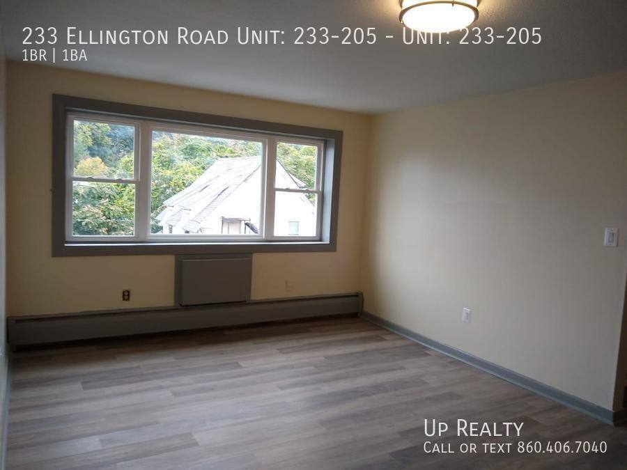 Apartment for rent at 233 Ellington Rd, East Hartford, CT 06108