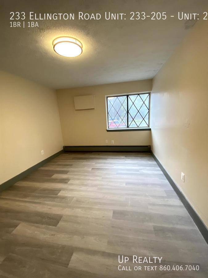 Apartment for rent at 233 Ellington Rd, East Hartford, CT 06108