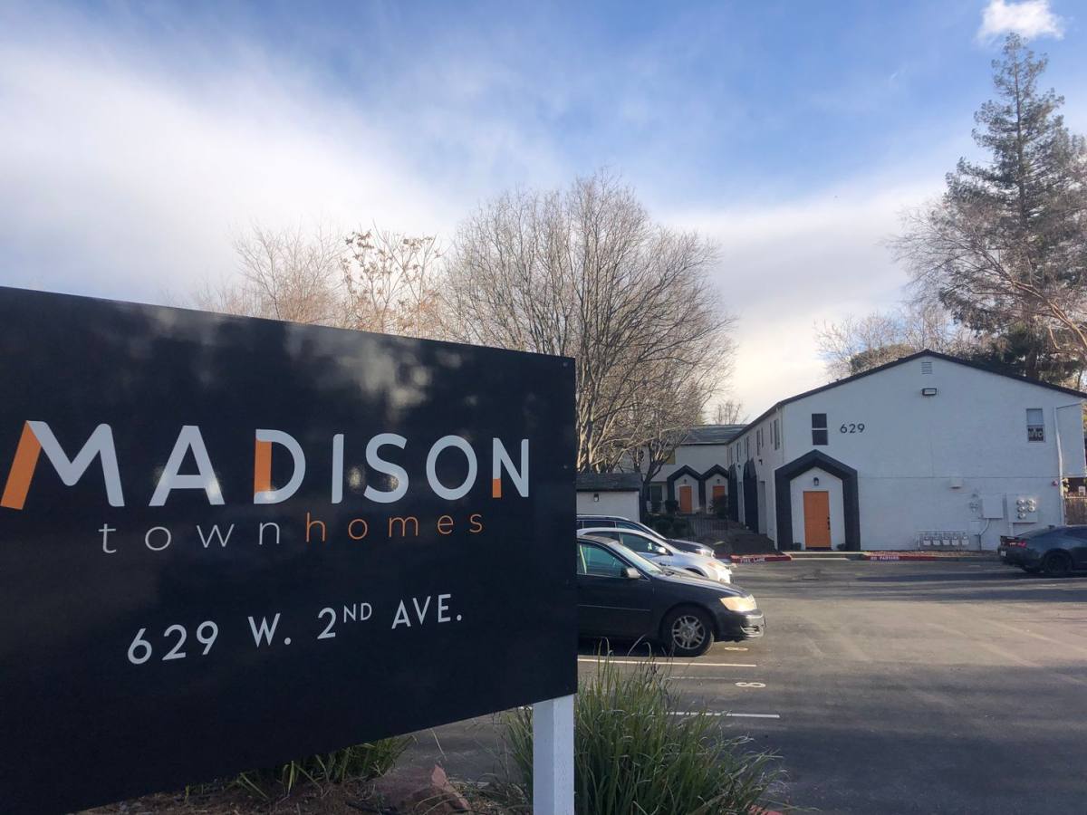 Townhouse for rent at 629 W 2nd Ave, Chico, CA 95926